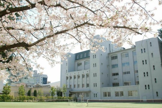 大阪信愛学院大学