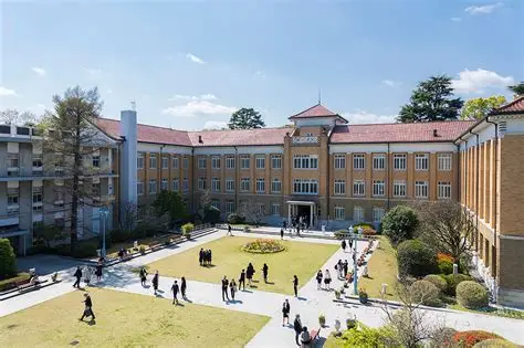津田塾大学