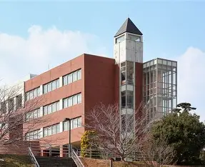 宇部フロンティア大学
