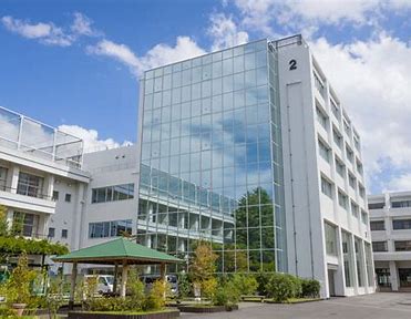 亜細亜大学